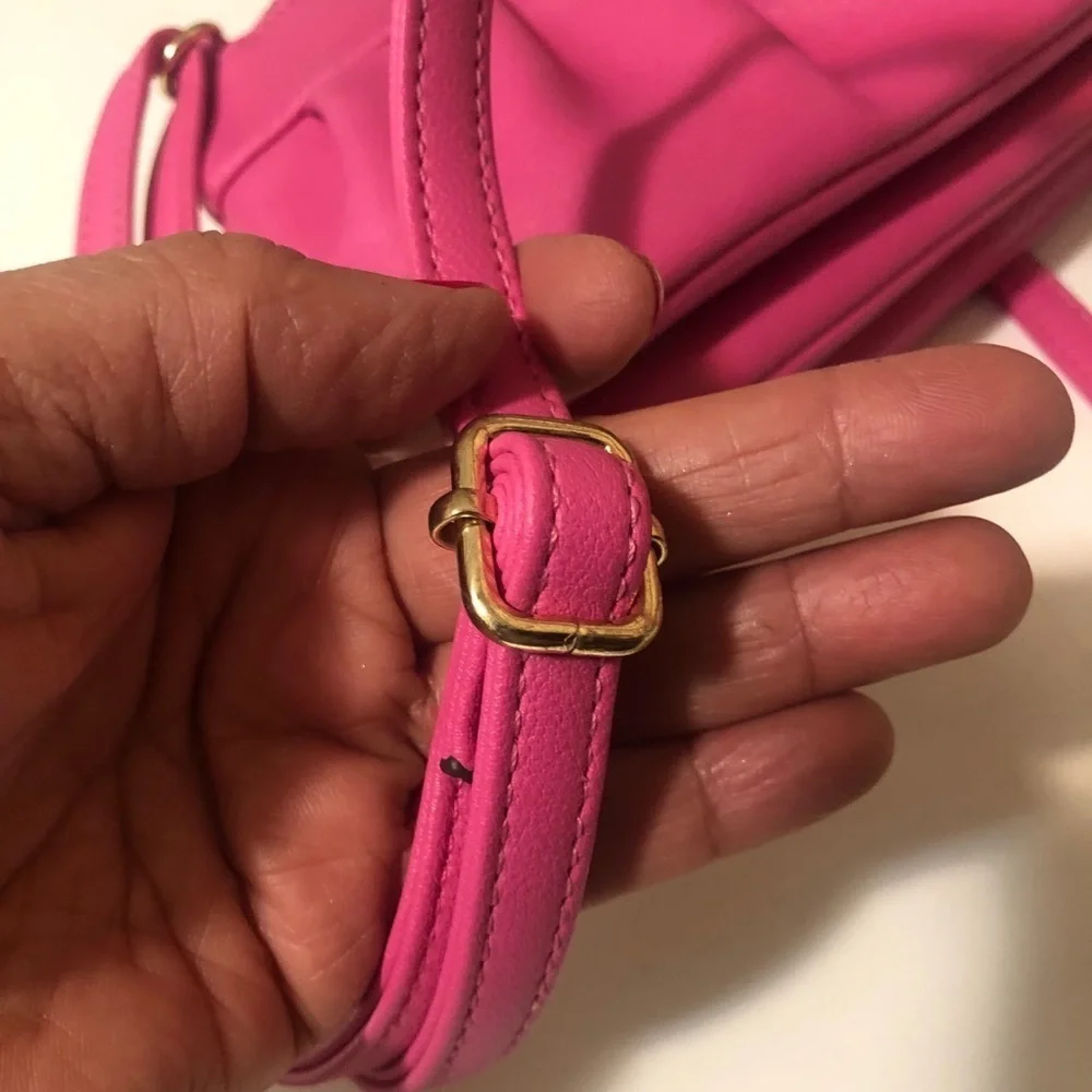 juicy couture Beautiful hot pink cross body new